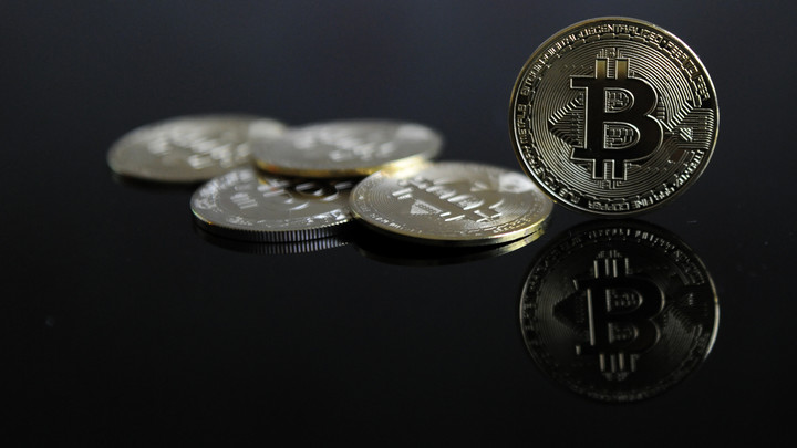 Это вообще смех: Политолог разбил пять аргументов ЦБ за запрет криптовалюты