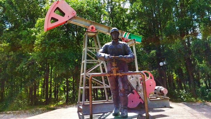 День нефтяника в Самаре 2023: какого числа, традиции, программа мероприятий