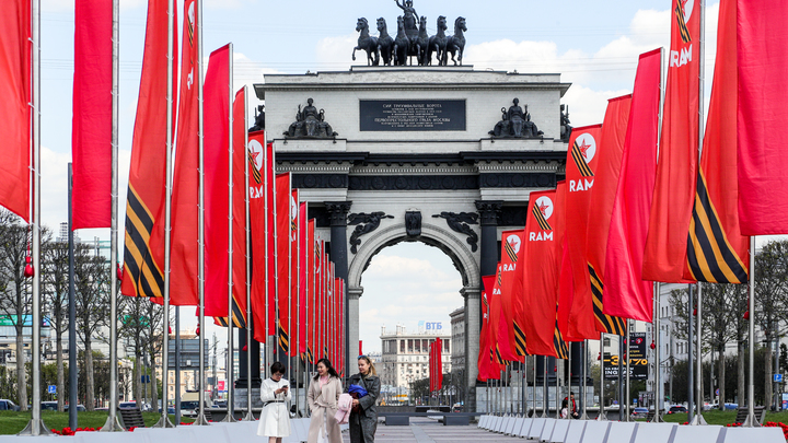 Заукраинцы на Кипре вынуждены были услышать правду: Русский солдат освободил мир