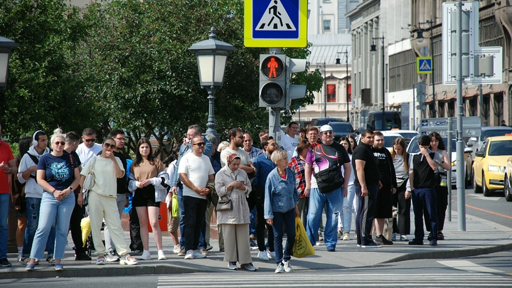 В Хабаровске пассажирский автобус сбил 12-лентего мальчика на пешеходе