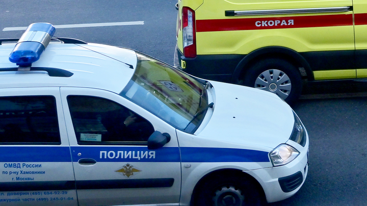 Под Екатеринбургом фургон раздавило между двумя фурами