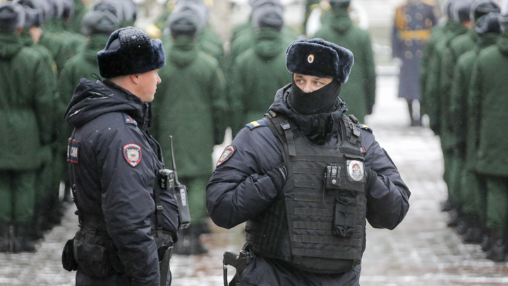В Пермском крае после вскрытия квартиры обнаружили тела матери и дочери