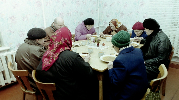 Ученые МГУ: половина жителей России начинают считать себя старыми раньше времени