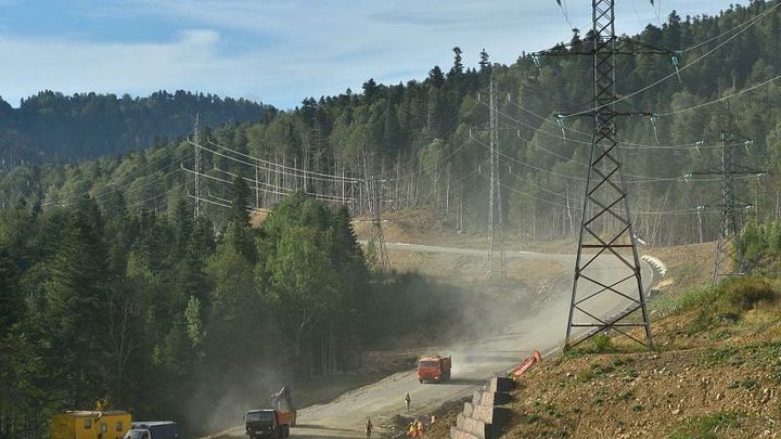 В Адыгее ремонтируют дорогу к плато Лагонаки