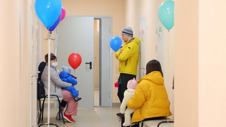 В Брюховецком районе за 7,5 млн рублей обновили детскую поликлинику