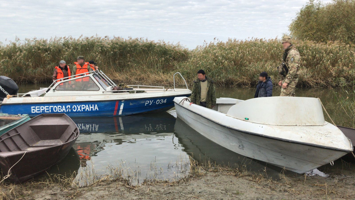 В Азовском море поймали двух браконьеров с уловом на 170 тысяч рублей