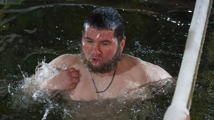 В Сочи заверили, что мазут не испортит Крещенские купания