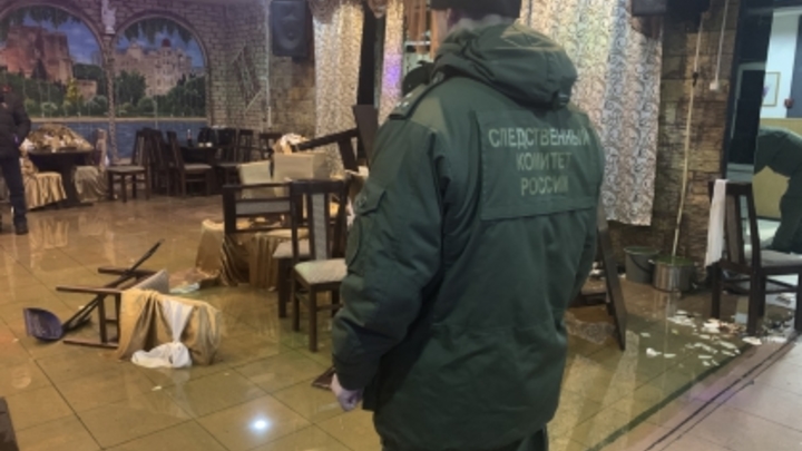 Десятки человек устроили погром со стрельбой в кафе Ленобласти, один участник убит