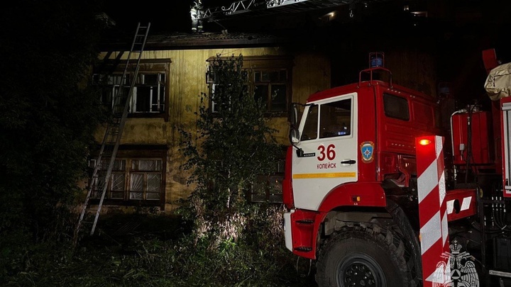Ни одной зацепки: мужчина и женщина погибли в ночном пожаре в Челябинской области