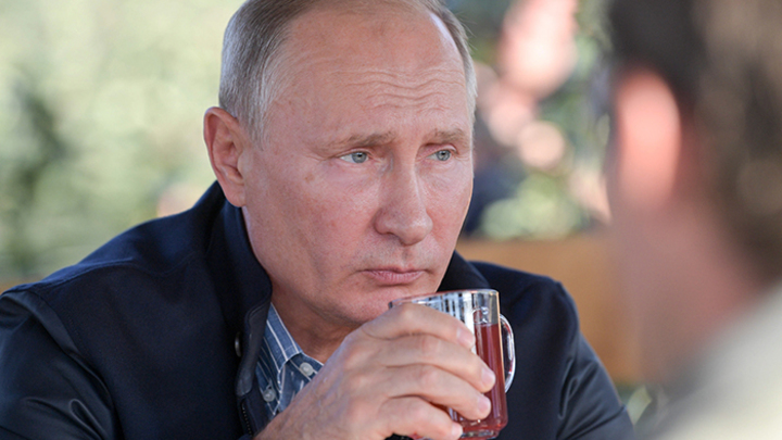 Почему Путин пьёт отвар из алтайских трав, а не чай
