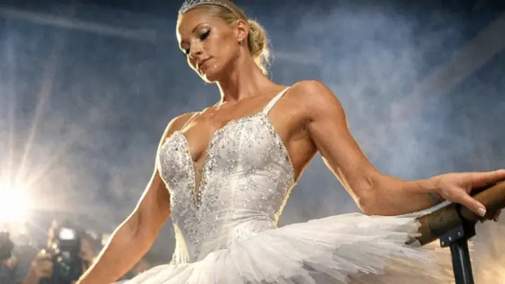 Меня очень поругали: Волочкова в присутствии профессора сделала вертикальный шпагат в немецкой клинике