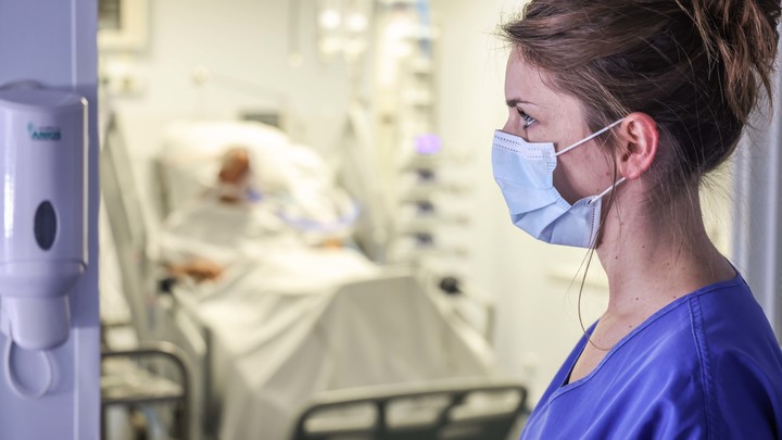 Как понять, что в организме уже появился тромб: Врач назвал три симптома