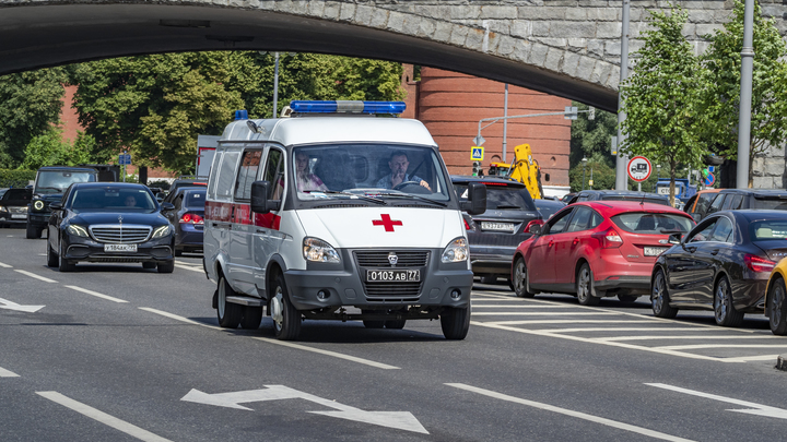 Коронавирус начался со скорой помощи: глава профсоюза заявил о риске второй волны в Москве