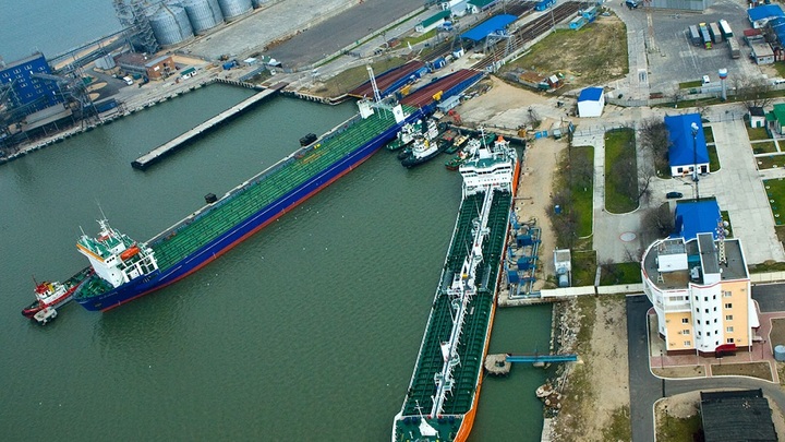 Херсонский морской порт возобновил работу — Комендатура