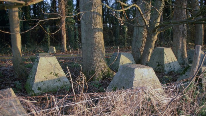 Эстония готовится к войне с Россией? Пограничники устанавливают зубы дракона