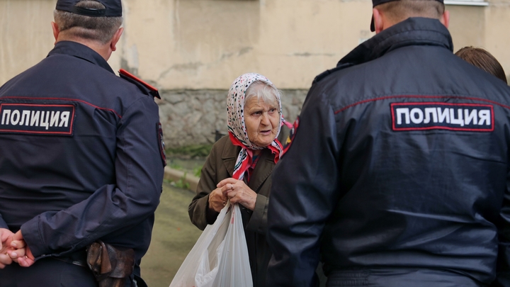 В Видном бдительная консьержка спасла от мошенников 81-летнюю пенсионерку