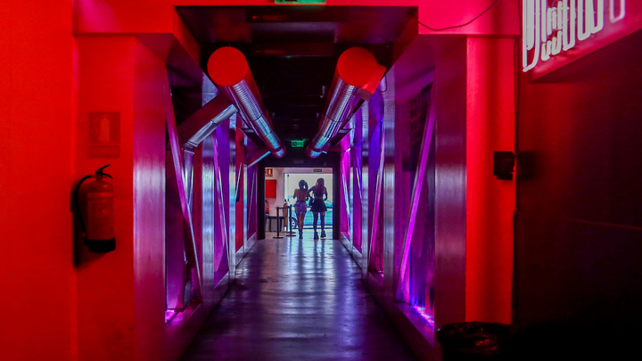 Волна скандалов с голыми вечеринками. Россию решили утопить в оргиях в разгар ZOV?