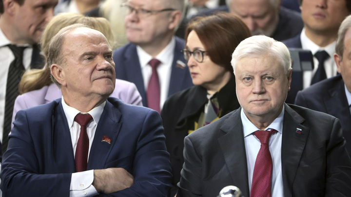 Миронов предложил отказаться от выдвижения кандидата на президентские выборы