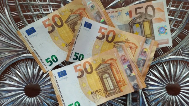 Европа признала: западные санкции не бьют по России