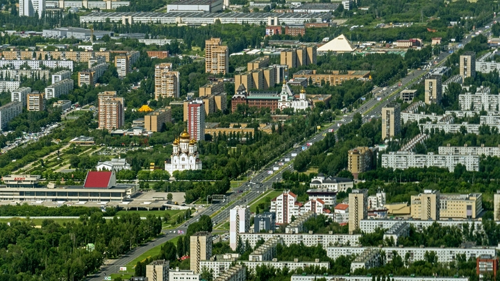 Продолжает работу летний кинотеатр Под звездным небом Тольятти