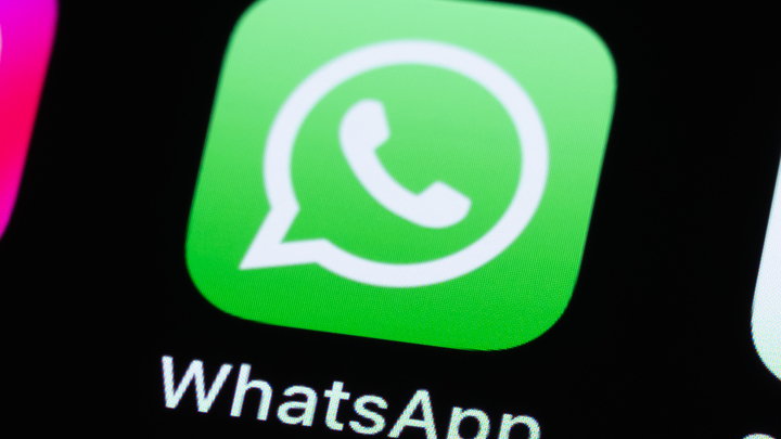 В WhatsApp появилась новая функция группировки по чатам