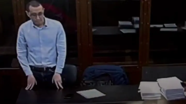 Суд Москвы заочно арестовал комика Семена Слепакова* по делу об иноагентах