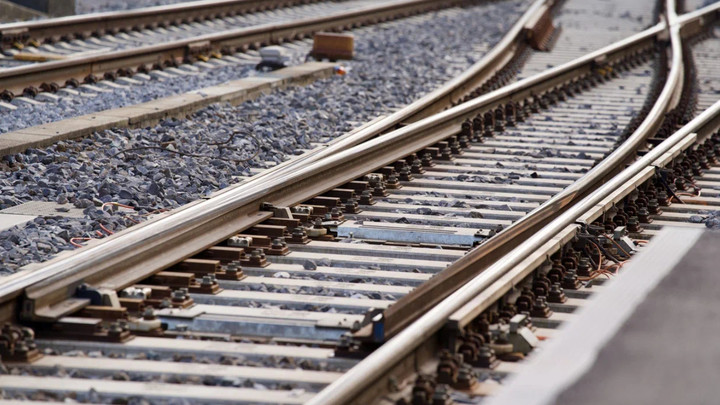 Погибло 5 человек, десятки пострадали: Скоростной поезд протаранил автобус с людьми в Словакии