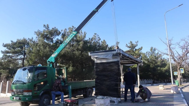 На умных остановках в Геленджике появился Wi-Fi