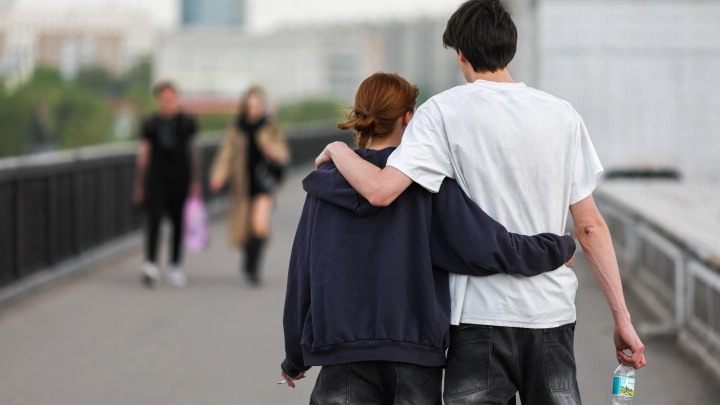 Психопаты обнимают, чтобы вас контролировать: американское исследование объявило войну ласке и поддержке Психопаты обнимают, чтобы вас контролировать: американское исследование объявило войну ласке и поддержке