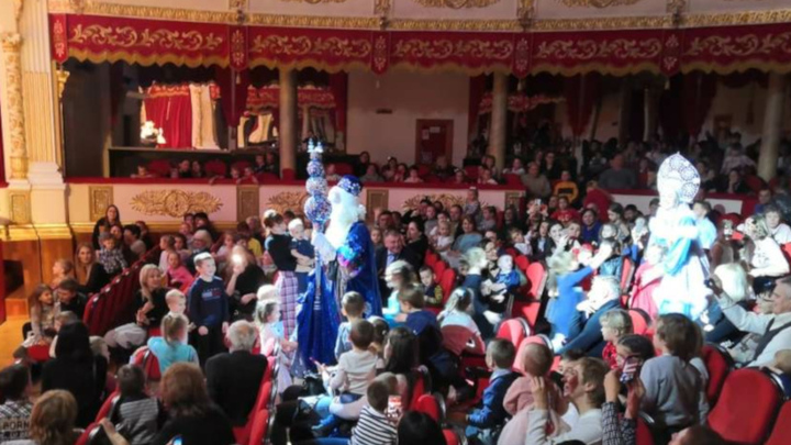 В Краснодаре билеты на новогодние спектакли получат более 800 детей из семей мобилизованных