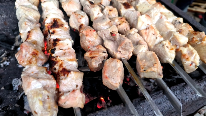 Шашлыки под снегом? Известен прогноз погоды на майские праздники