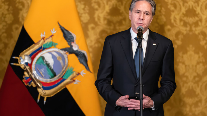 Госсекретарь США заявил, что Владимир Путин намерен восстановить Советский Союз