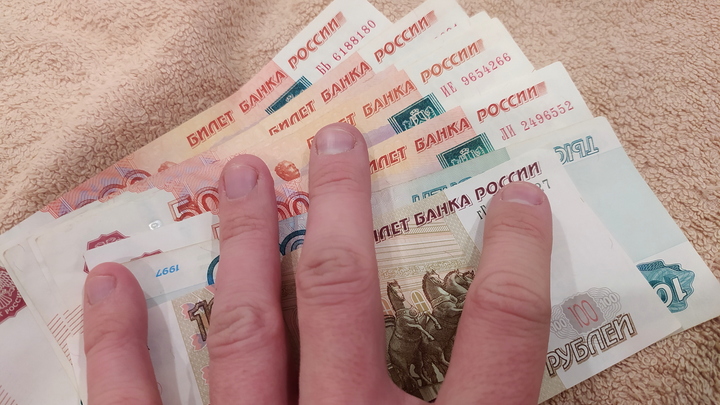 Двое гастролеров из Челябинска развели стариков в Свердловской области на 1,5 млн рублей