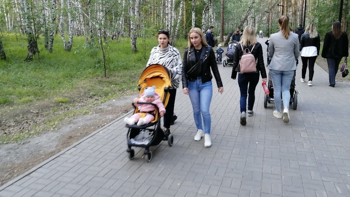 В Челябинске и Копейске ищут помощников для борьбы с абортами