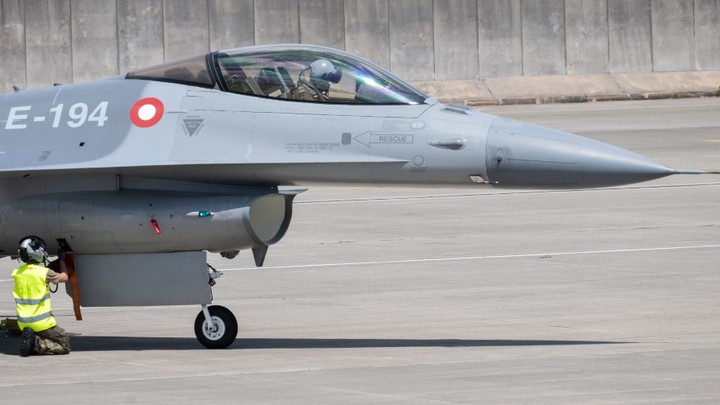 Судьба F-16 на Украине: Русскому депутату хватило одного слова