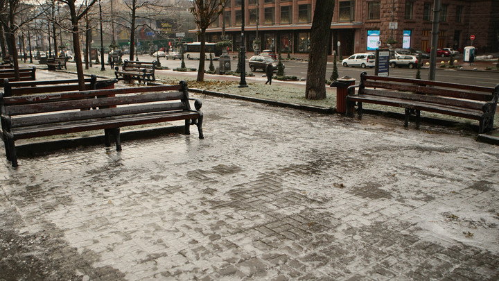 Курский дрифт: Погодная аномалия превратила провинцию в город-каток