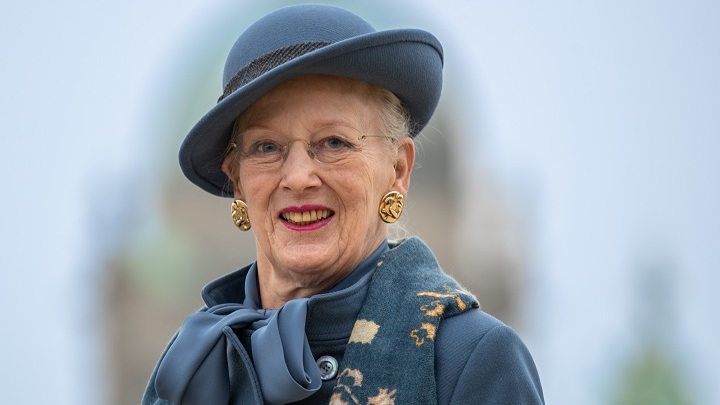 Монархия курильщицы: за что Дания любит свою королеву уже 50 лет
