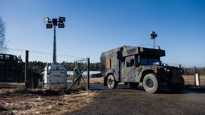 Сотрудники Пентагона изучают российскую технику на Украине — NYT