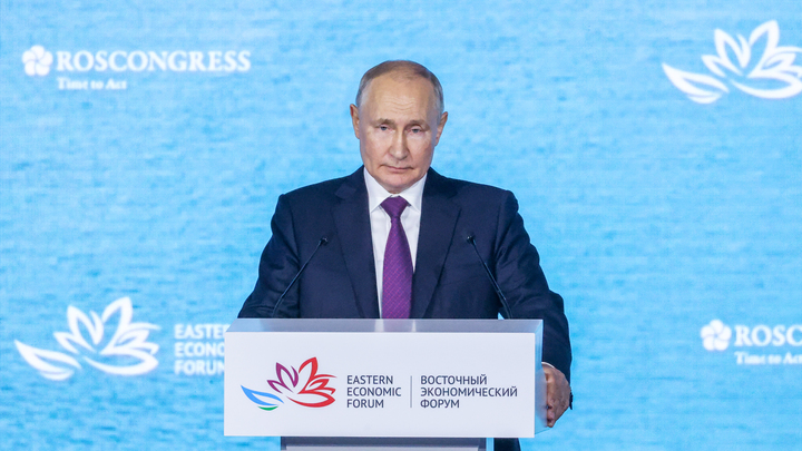 Путин одобрил идею упростить визовый режим для иностранцев на Дальнем Востоке