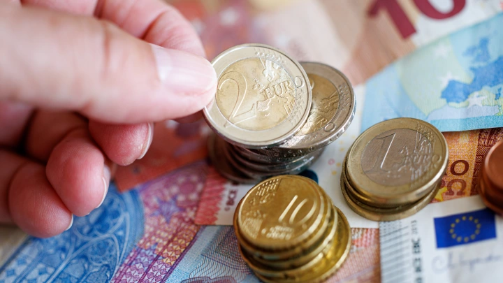 Подоляк взывает к инстинктам Европы: Дайте Украине 40 миллиардов долларов в год