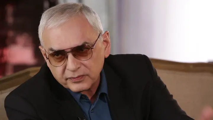 Карен Шахназаров: «Власть наша не должна прятать от народа серьёзность ситуации»