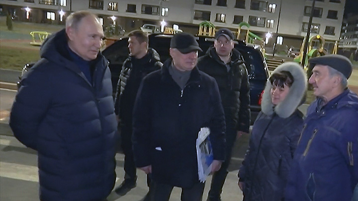 Не знаю, кто едет, но за рулём у него Путин. Неизвестные детали поездки в Новороссию