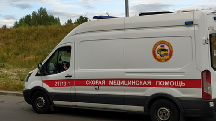 Двое детей оказались на больничной койке после ДТП с опрокинувшейся машиной в Забайкалье