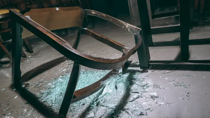 Жуткая смерть депутата Марычева: Бросил вызов всем. Сгинул в однушке - немым и обездвиженным