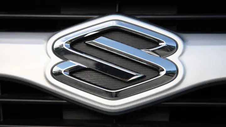 Автопроизводитель Suzuki обновил логотип впервые за много лет