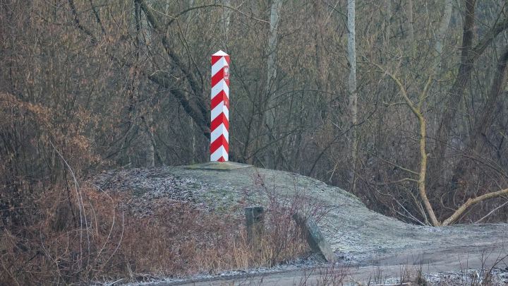 Попытка мигрантов попасть в Польшу обернулась столкновением. В ход пошло оружие