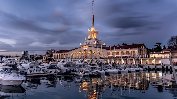 Москвичи приняли бой в Сочи: Скоротечную схватку обсудили в Сети