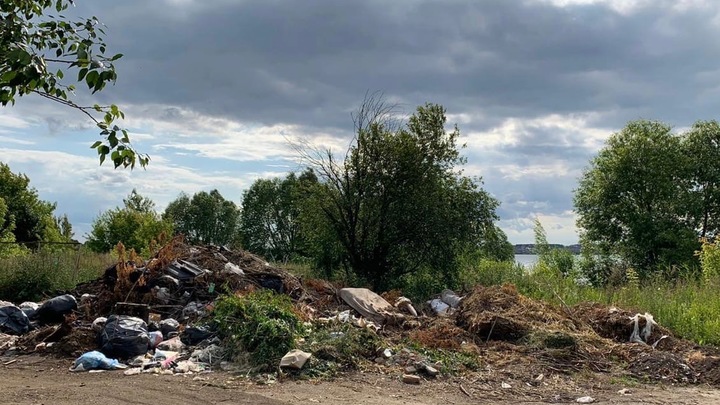 Шершневское водохранилище загрязняют стоками с незаконной свалки