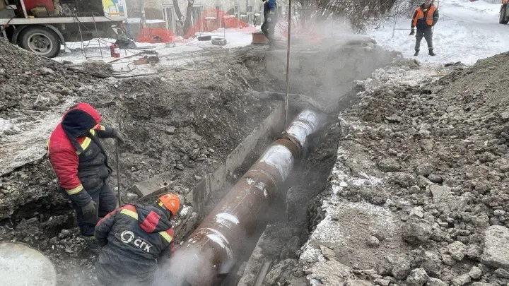 В Новосибирске больше 100 зданий отключили от отопления перед морозами