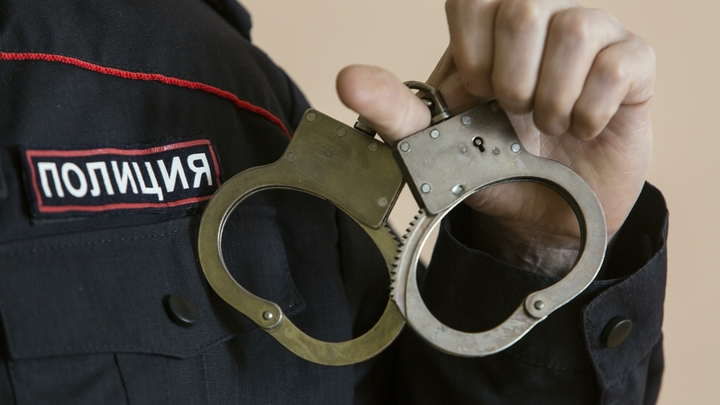 В храме в Ленобласти не досчитались музыкальных инструментов и семи бутылок Кагора